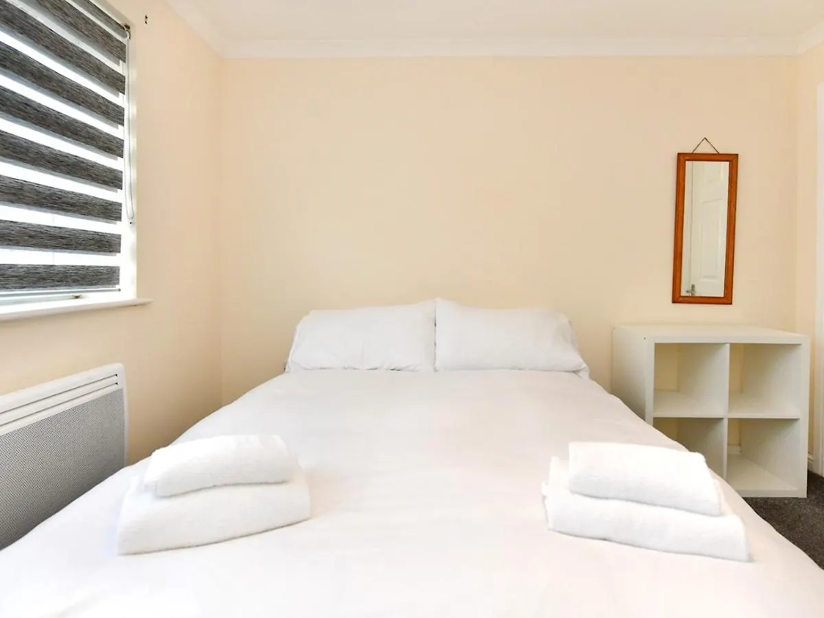 Pass The Keys Perfectly Located 1 Bed Flat Apartment Cardiff United Kingdom