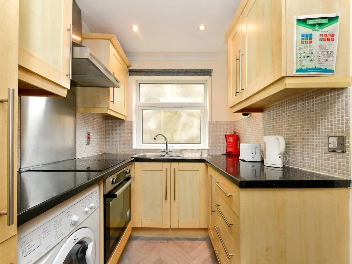 Pass The Keys Perfectly Located 1 Bed Flat Apartment Cardiff United Kingdom