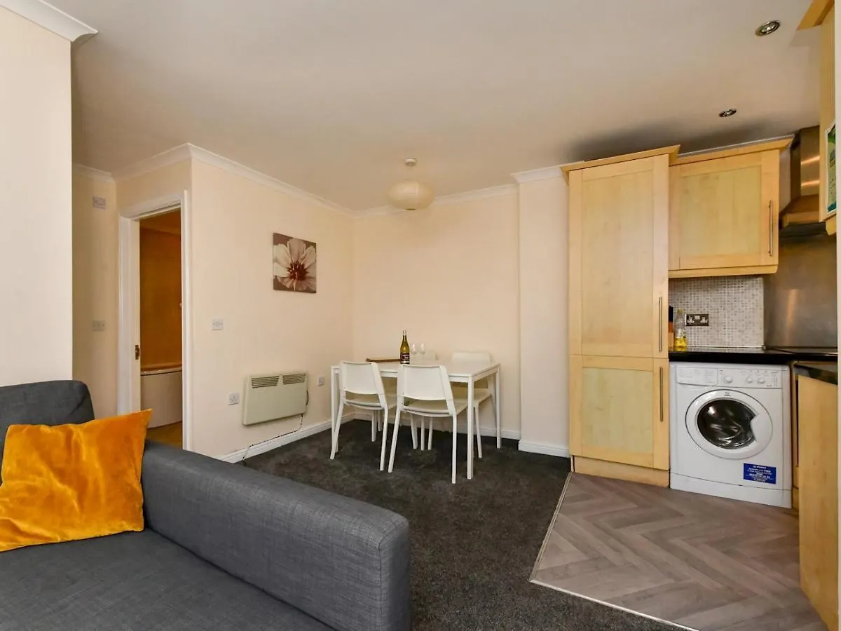 Pass The Keys Perfectly Located 1 Bed Flat Apartment Cardiff