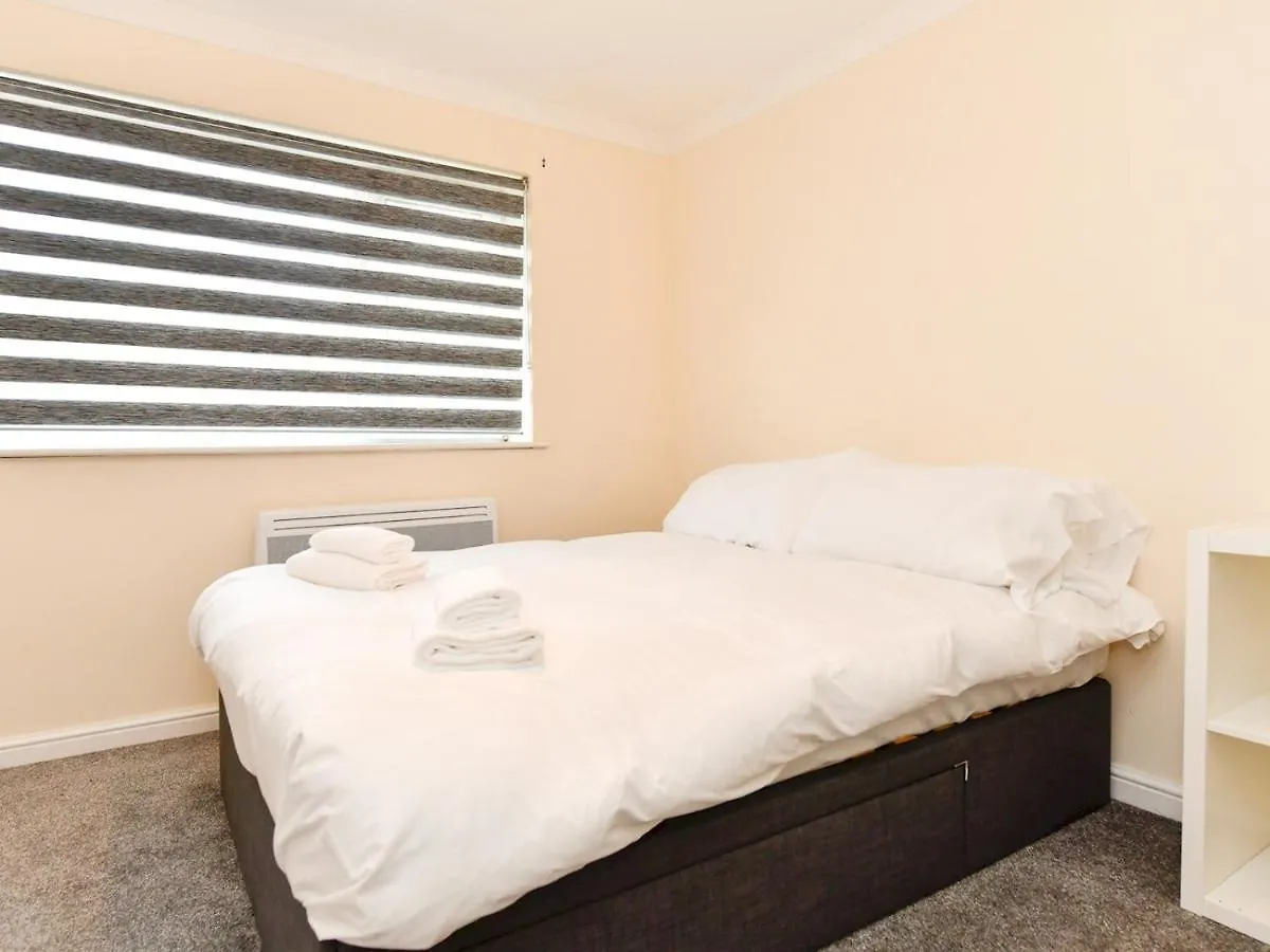 Pass The Keys Perfectly Located 1 Bed Flat Apartment Cardiff